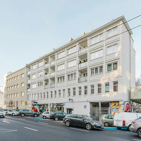 Хостел Hala - Na Wylacznosc Tuz Przy Dworcu