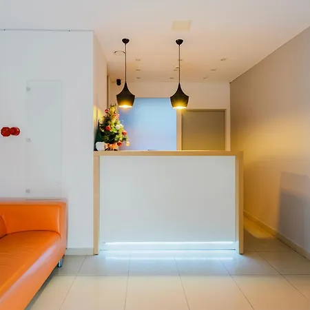 Hostel Hala - Na Wylacznosc Tuz Przy Dworcu