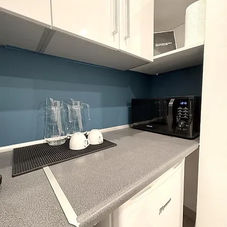 אכסניה Hala Hostel - Prywatne Pokoje Gdynia Obok Dworca Glownego גדינייה