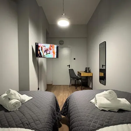Hala - Na Wylacznosc Tuz Przy Dworcu Hostel