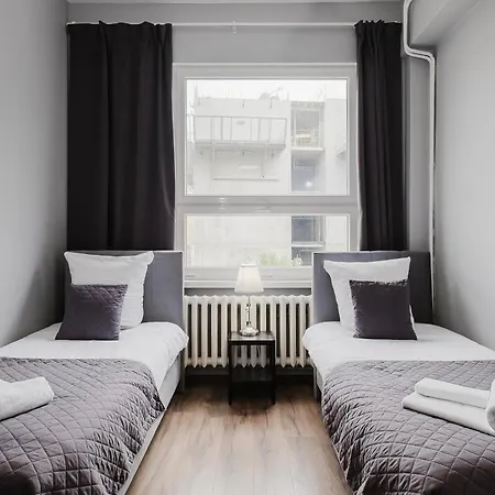 Hala - Na Wylacznosc Tuz Przy Dworcu Хостел *