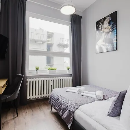 Hala Hostel - Prywatne Pokoje Gdynia Obok Dworca Glownego *