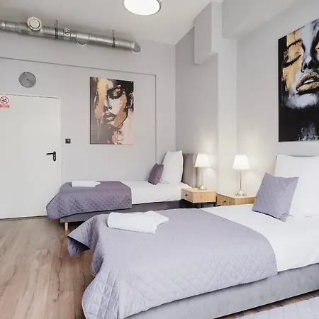 Hala Hostel - Prywatne Pokoje Gdynia Obok Dworca Glownego אכסניה *