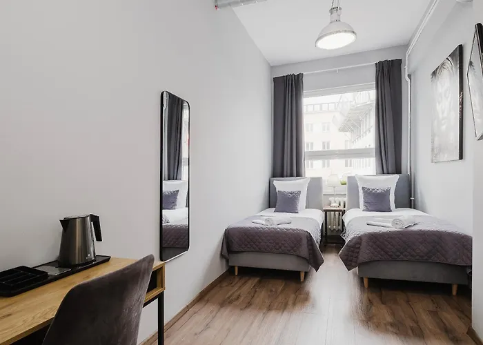 Vandrerhjem Hala - Na Wylacznosc Tuz Przy Dworcu *